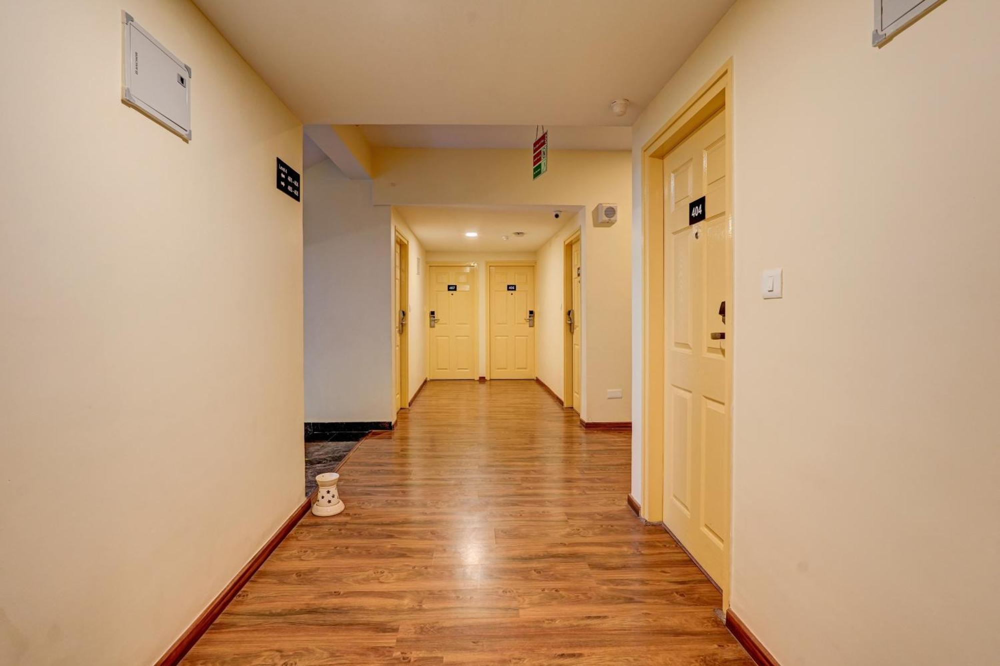 Townhouse 076 Hebbal 호텔 벵갈루루 외부 사진